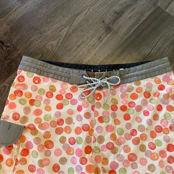 Vissla board shorts Modern fit Spun Out 4-Way stretch made with coconut fibers - Picture 8 of 16